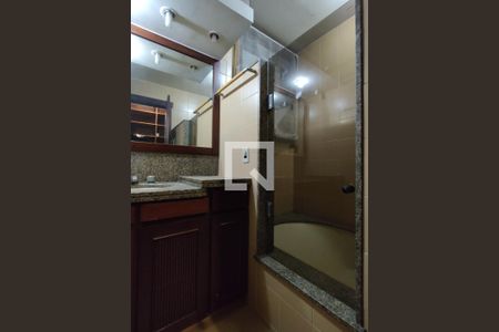 Casa para alugar com 1100m², 4 quartos e 6 vagasBanheiro da Suíte 1
