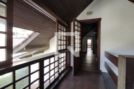 Casa para alugar com 1100m², 4 quartos e 6 vagas Casa para alugar com 1100m², 4 quartos e 6 vagasMesanino