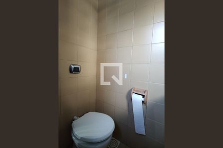 Casa para alugar com 1100m², 4 quartos e 6 vagasBanheiro 2