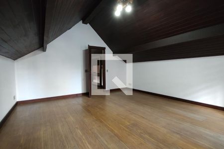 Casa para alugar com 1100m², 4 quartos e 6 vagas Casa para alugar com 1100m², 4 quartos e 6 vagasQuaro 5