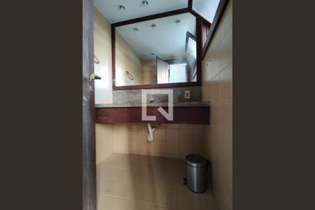 Casa para alugar com 1100m², 4 quartos e 6 vagasBanheiro 2