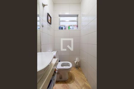 Casa à venda com 120m², 2 quartos e 2 vagasBanheiro 2