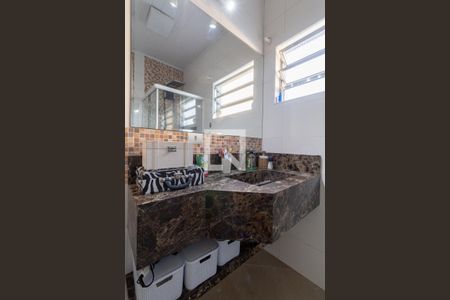 Casa à venda com 120m², 2 quartos e 2 vagasBanheiro