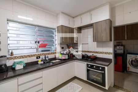 Casa à venda com 120m², 2 quartos e 2 vagasCozinha