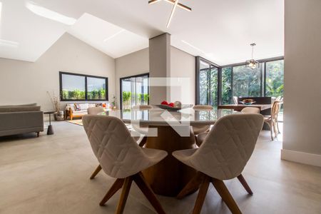 Casa de condomínio à venda com 400m², 3 quartos e 4 vagasSala de Jantar