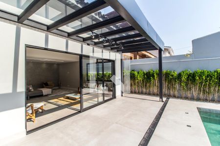 Casa de condomínio à venda com 400m², 3 quartos e 4 vagasPiscina