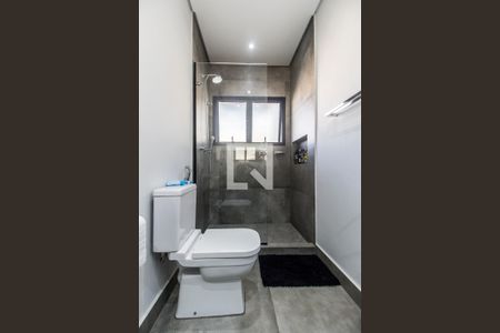 Casa de condomínio à venda com 400m², 3 quartos e 4 vagasBanheiro da Suíte 2