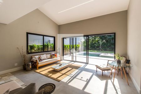 Sala de casa de condomínio à venda com 3 quartos, 400m² em Alphaville, Santana de Parnaíba