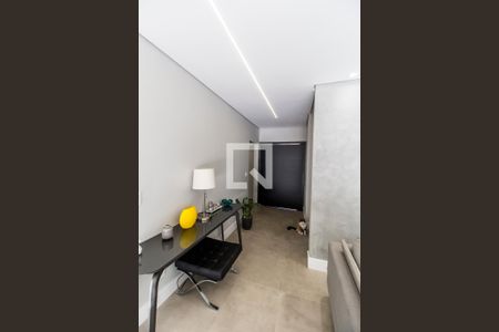 Hall de entrada de casa de condomínio à venda com 3 quartos, 400m² em Alphaville, Santana de Parnaíba