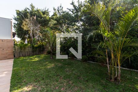 Casa de condomínio à venda com 400m², 3 quartos e 4 vagasQuintal