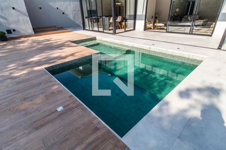 Casa de condomínio à venda com 400m², 3 quartos e 4 vagasPiscina