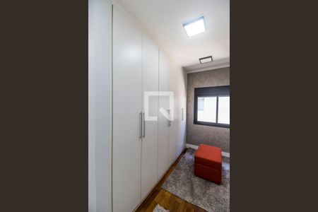 Casa de condomínio à venda com 400m², 3 quartos e 4 vagasCloset da suíte 1