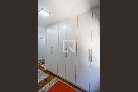 Casa de condomínio à venda com 400m², 3 quartos e 4 vagasCloset da suíte 1