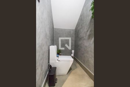 Casa de condomínio à venda com 400m², 3 quartos e 4 vagasLavabo