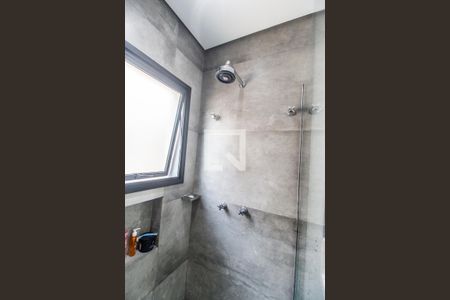 Casa de condomínio à venda com 400m², 3 quartos e 4 vagasBanheiro da Suíte 1