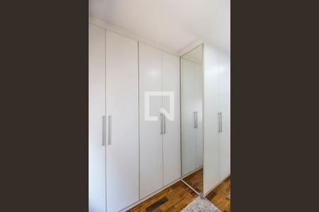 Casa de condomínio à venda com 400m², 3 quartos e 4 vagasCloset da suíte 1
