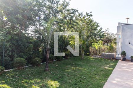 Casa de condomínio à venda com 400m², 3 quartos e 4 vagasQuintal