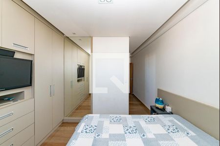 Apartamento à venda com 180m², 3 quartos e 4 vagasSuíte