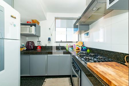 Apartamento à venda com 180m², 3 quartos e 4 vagasCozinha