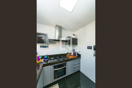 Apartamento à venda com 180m², 3 quartos e 4 vagasCozinha