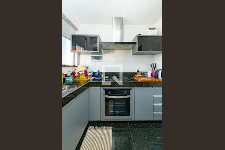 Apartamento à venda com 180m², 3 quartos e 4 vagasCozinha