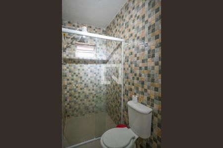 Banheiro de casa para alugar com 1 quarto, 35m² em Jardim Patente, São Paulo