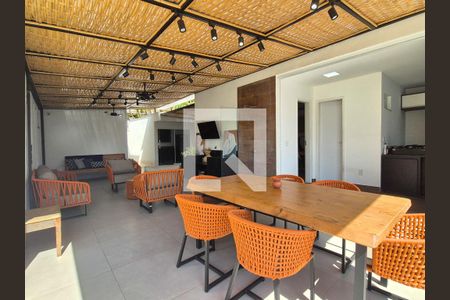 Casa de condomínio à venda com 280m², 4 quartos e 5 vagas Casa de condomínio à venda com 280m², 4 quartos e 5 vagasÁrea gourmet