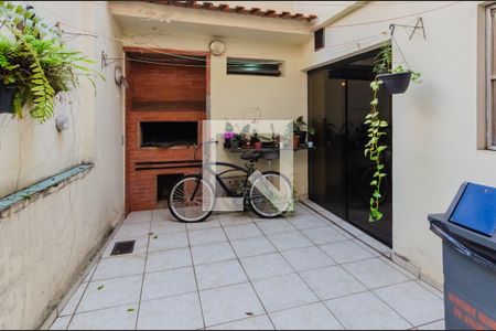 Casa à venda com 210m², 3 quartos e 3 vagasQuintal e Churrasqueira