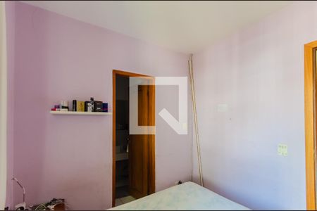 Casa à venda com 210m², 3 quartos e 3 vagasSuíte 2