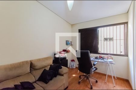 Casa à venda com 210m², 3 quartos e 3 vagasSuíte 3