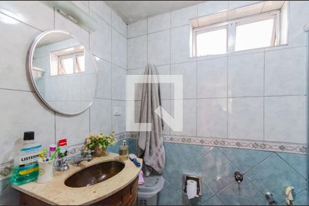 Casa à venda com 210m², 3 quartos e 3 vagasBanheiro da Suíte 1