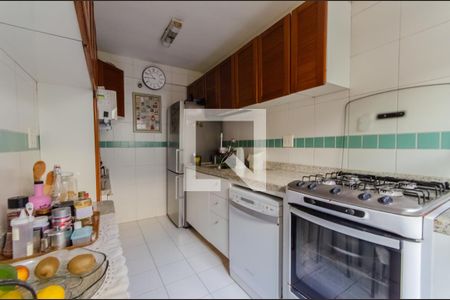 Casa à venda com 210m², 3 quartos e 3 vagasCozinha