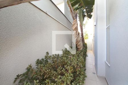 Casa de condomínio à venda com 463m², 5 quartos e 4 vagasCorredor Lateral