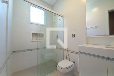 Casa de condomínio à venda com 463m², 5 quartos e 4 vagasBanheiro da Suíte 1