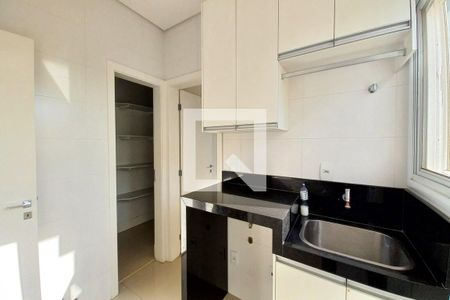 Casa de condomínio à venda com 463m², 5 quartos e 4 vagasÁrea de Serviço