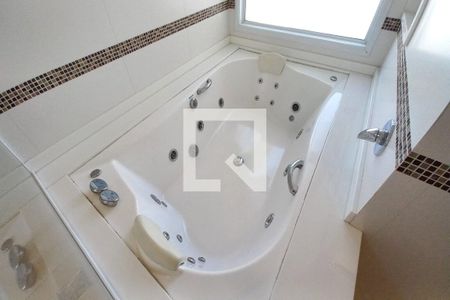 Casa de condomínio à venda com 463m², 5 quartos e 4 vagasDetalhe do Banheiro da Suíte 4