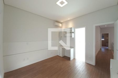 Casa de condomínio à venda com 463m², 5 quartos e 4 vagasQuarto 2 - Suíte