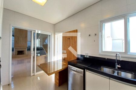 Casa de condomínio à venda com 463m², 5 quartos e 4 vagasCozinha