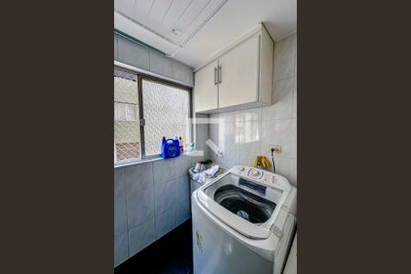 Apartamento à venda com 117m², 2 quartos e 1 vagaÁrea de Serviço