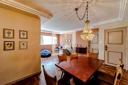 Apartamento à venda com 117m², 2 quartos e 1 vagaSala