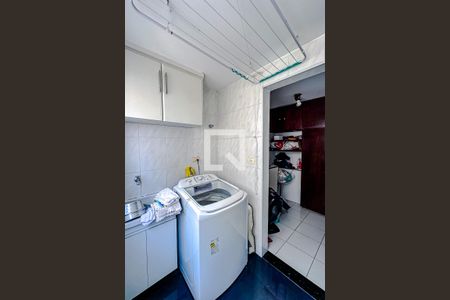 Apartamento à venda com 117m², 2 quartos e 1 vagaÁrea de Serviço