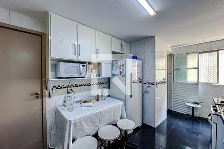 Apartamento à venda com 117m², 2 quartos e 1 vagaCozinha