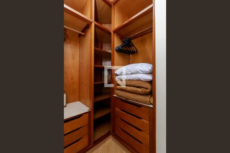 Apartamento para alugar com 50m², 1 quarto e 1 vaga Apartamento para alugar com 50m², 1 quarto e 1 vagaQuarto - Closet