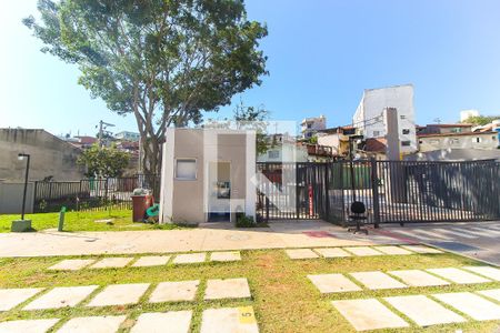 Apartamento para alugar com 42m², 2 quartos e sem vaga Apartamento para alugar com 42m², 2 quartos e sem vagaEntrada