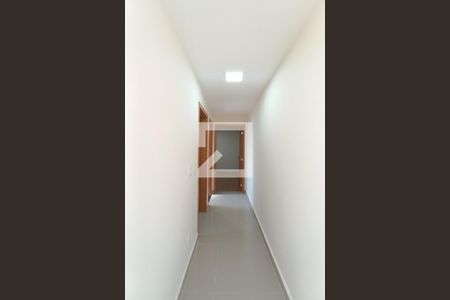 Corredor  de apartamento para alugar com 2 quartos, 44m² em Parque Industrial, Campinas