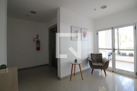 Área Comum - Hall dos Elevadores de apartamento para alugar com 2 quartos, 45m² em Recreio dos Bandeirantes, Rio de Janeiro