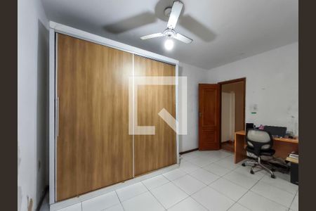 Casa de condomínio à venda com 235m², 5 quartos e sem vagaSuíte 1