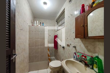 Casa de condomínio à venda com 235m², 5 quartos e sem vagaBanheiro de serviço