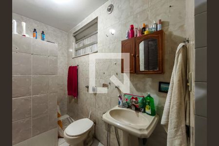 Casa de condomínio à venda com 235m², 5 quartos e sem vagaBanheiro de serviço