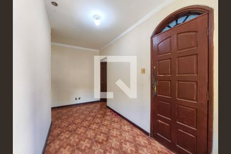 Casa de condomínio à venda com 235m², 5 quartos e sem vagaHall social